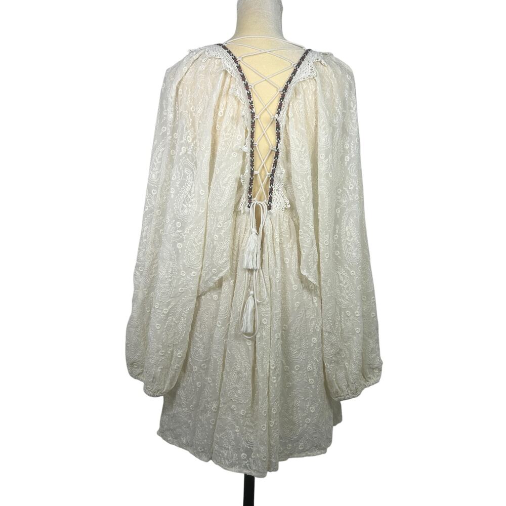 Free People Circle Of Love Embroidered MIni Dress V Neck Lace Up Back Size 12 - Picture 6 of 13